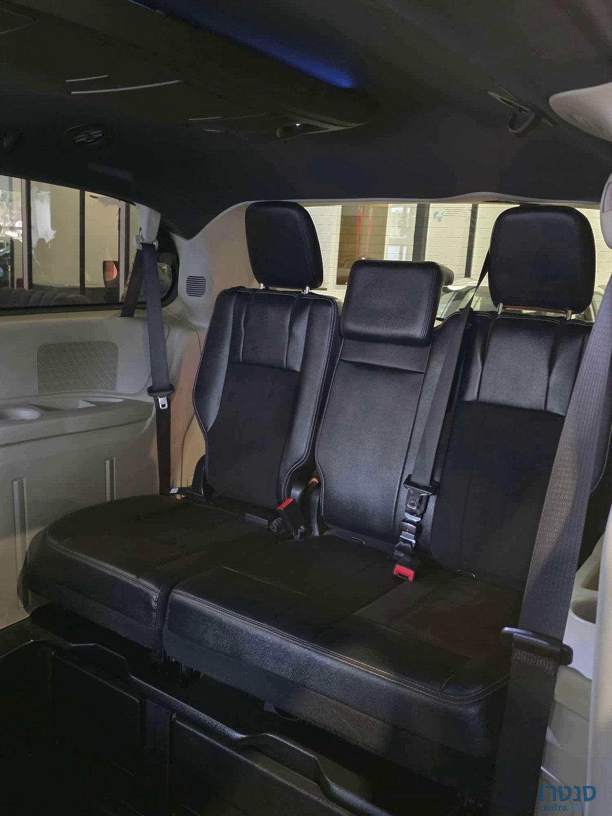 2019' Dodge Grand Caravan photo #6