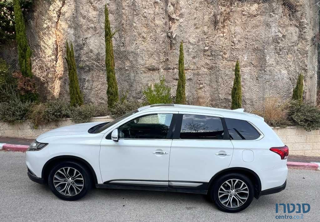 2017' Mitsubishi Outlander מיצובישי אאוטלנדר photo #5