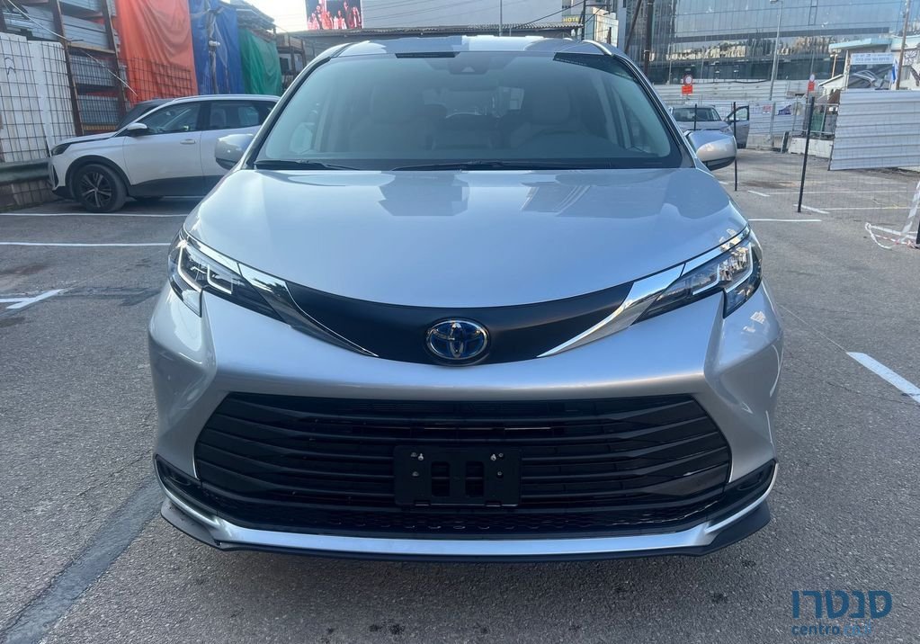 2023' Toyota Sienna טויוטה סיינה photo #6