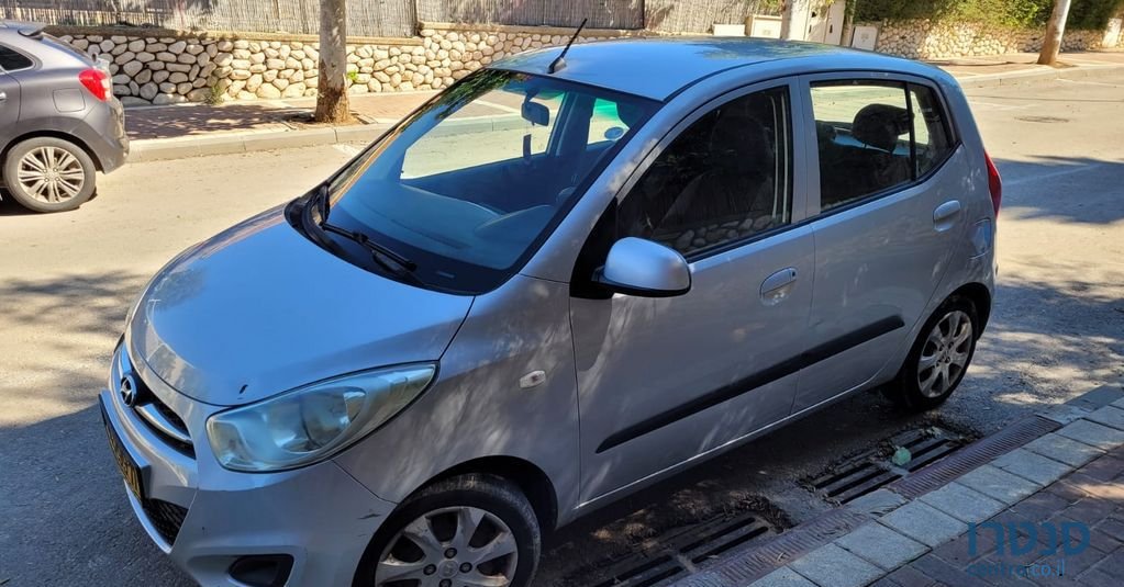 2013' Hyundai i10 יונדאי photo #1