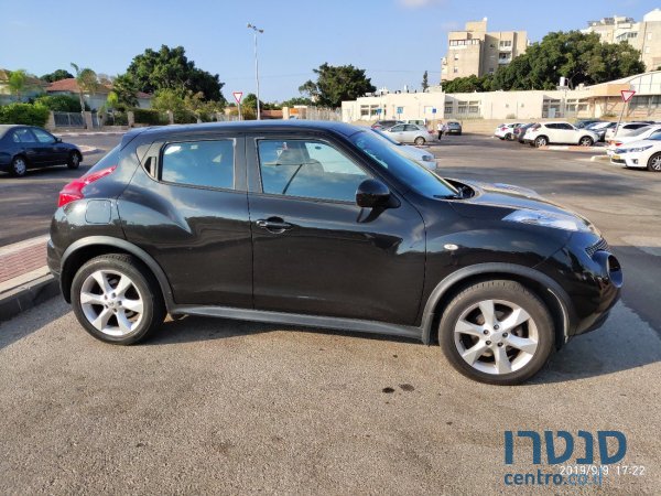 2011' Nissan Juke photo #1