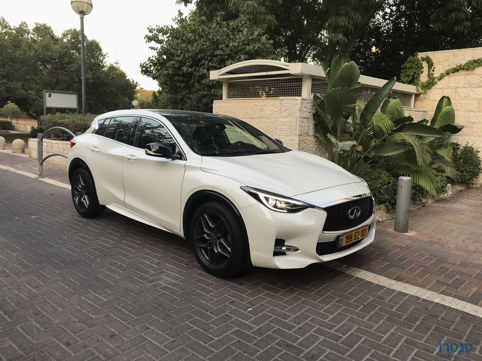 2018' Infiniti Q30 אינפיניטי photo #1
