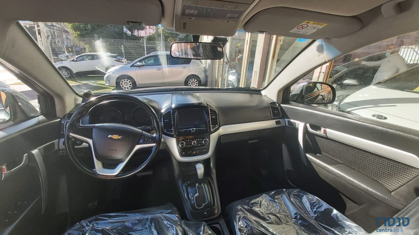 2017' Chevrolet Captiva LS photo #3