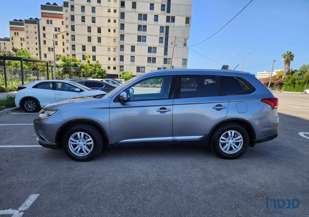 2016' Mitsubishi Outlander מיצובישי אאוטלנדר photo #2