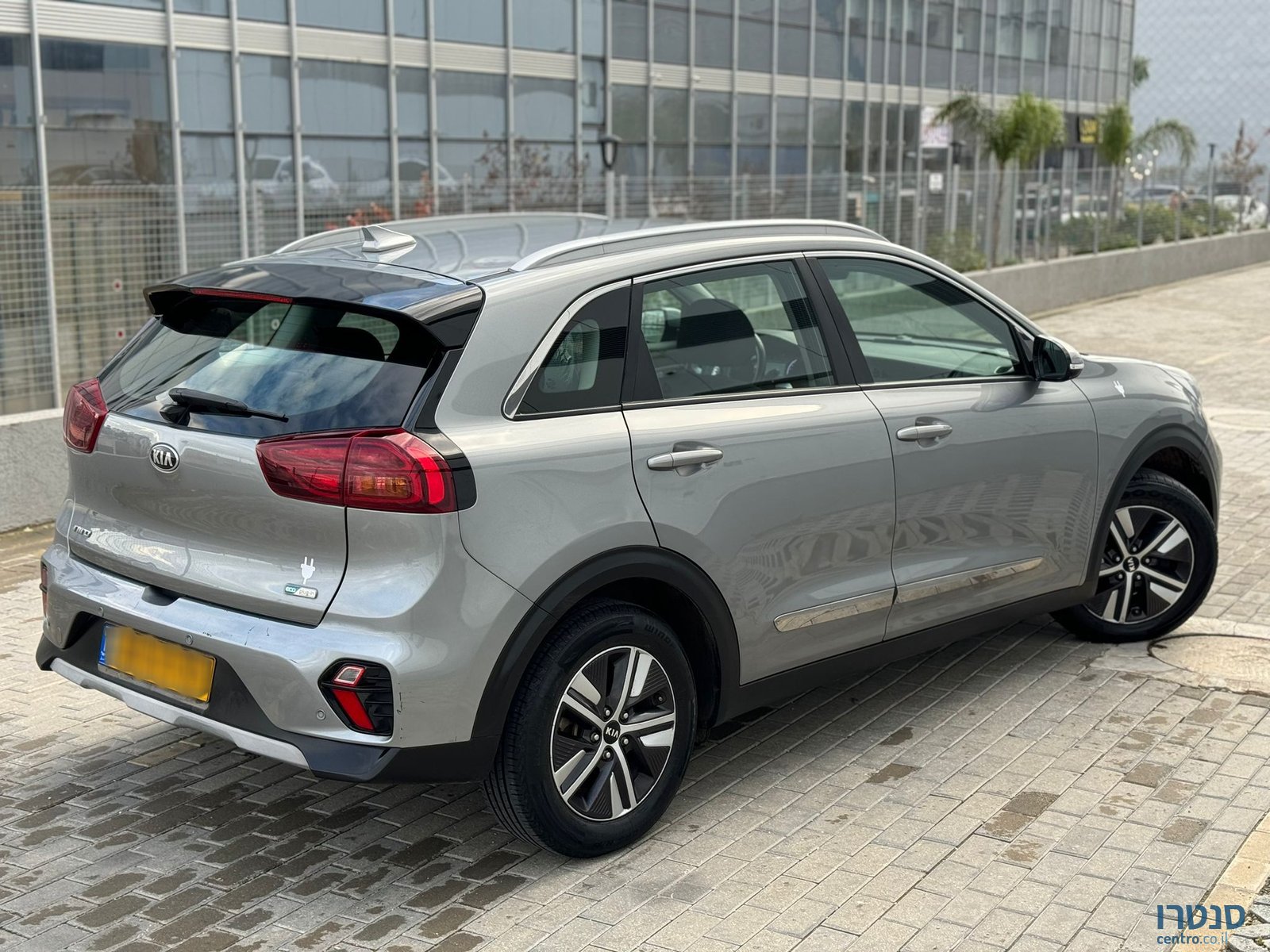 2021' Kia Niro photo #4