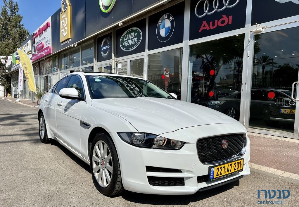 2018' Jaguar Xe יגואר photo #3