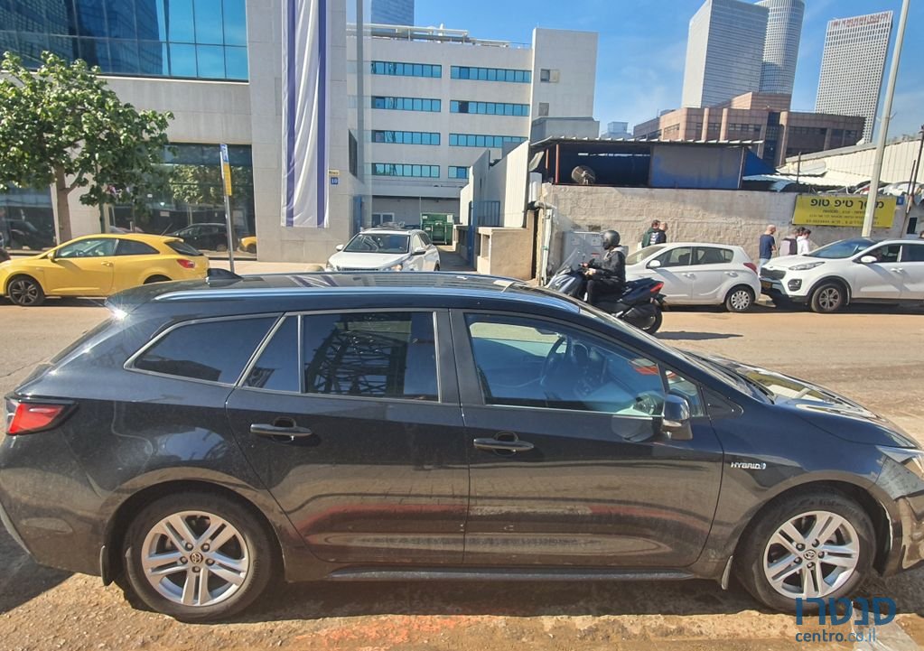 2021' Toyota Corolla טויוטה קורולה photo #2