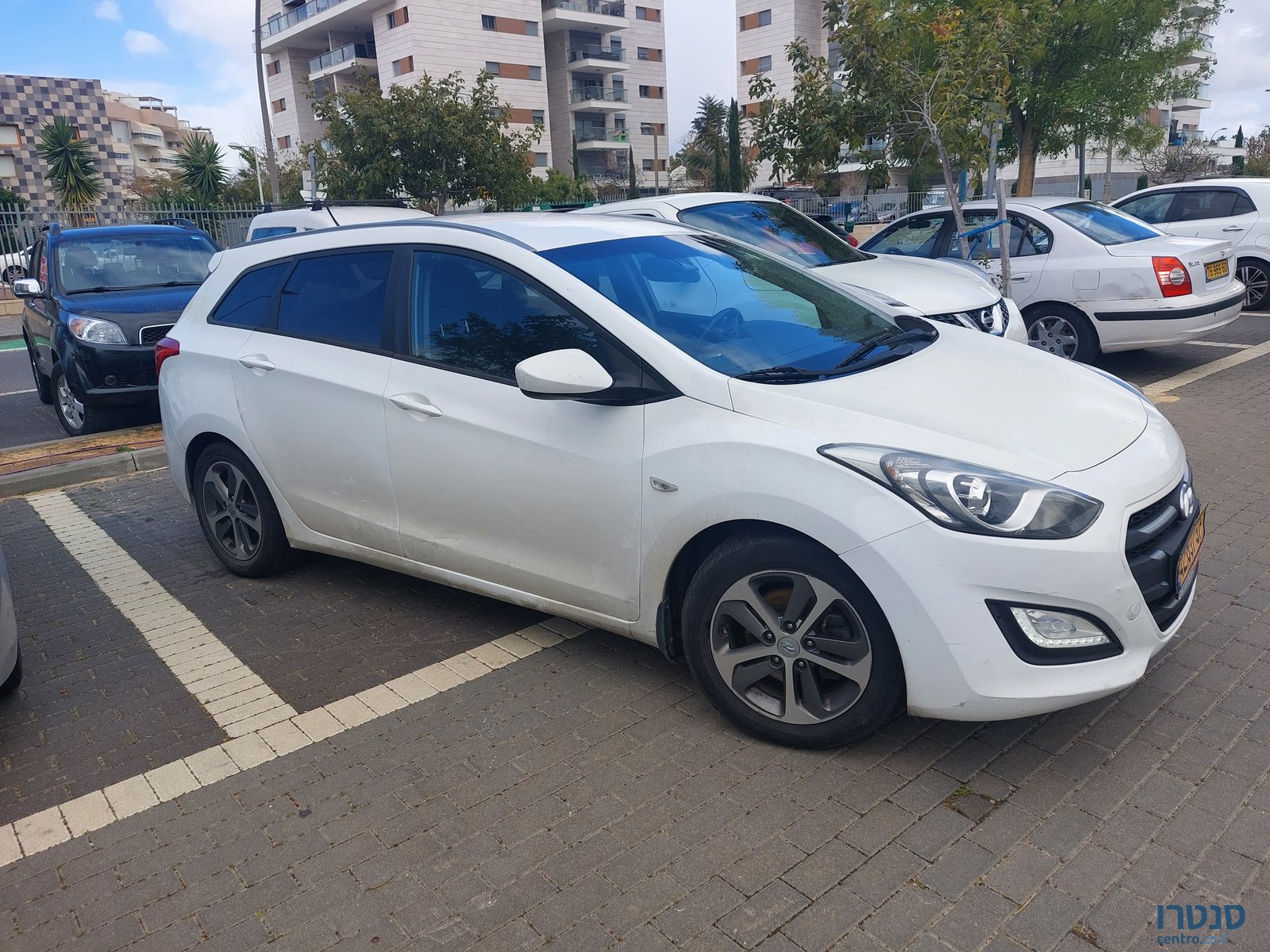 2015' Hyundai i30 יונדאי photo #1