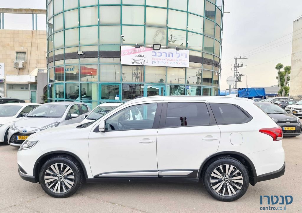 2019' Mitsubishi Outlander מיצובישי אאוטלנדר photo #4