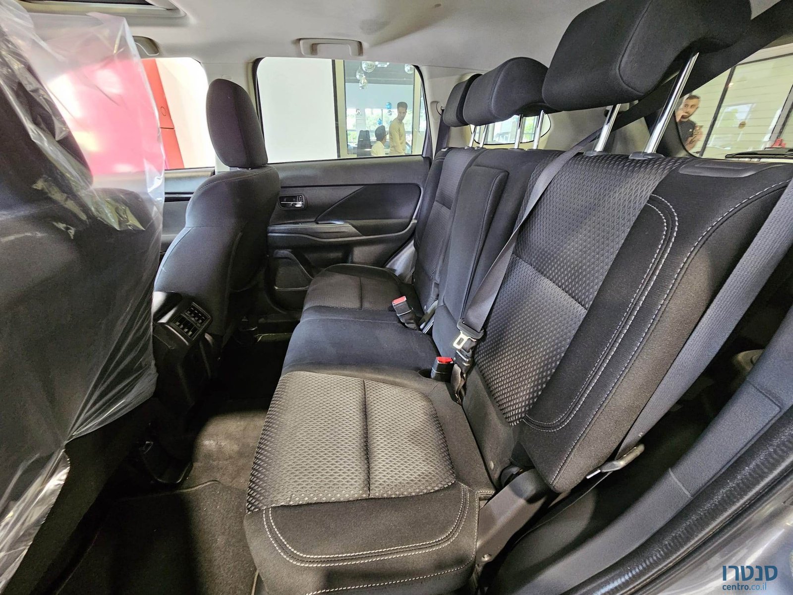 2019' Mitsubishi Outlander photo #6