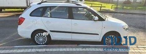 2013' Skoda Fabia סקודה פביה photo #2