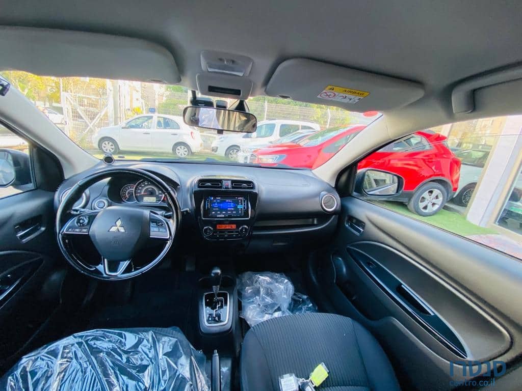 2016' Mitsubishi Attrage photo #4