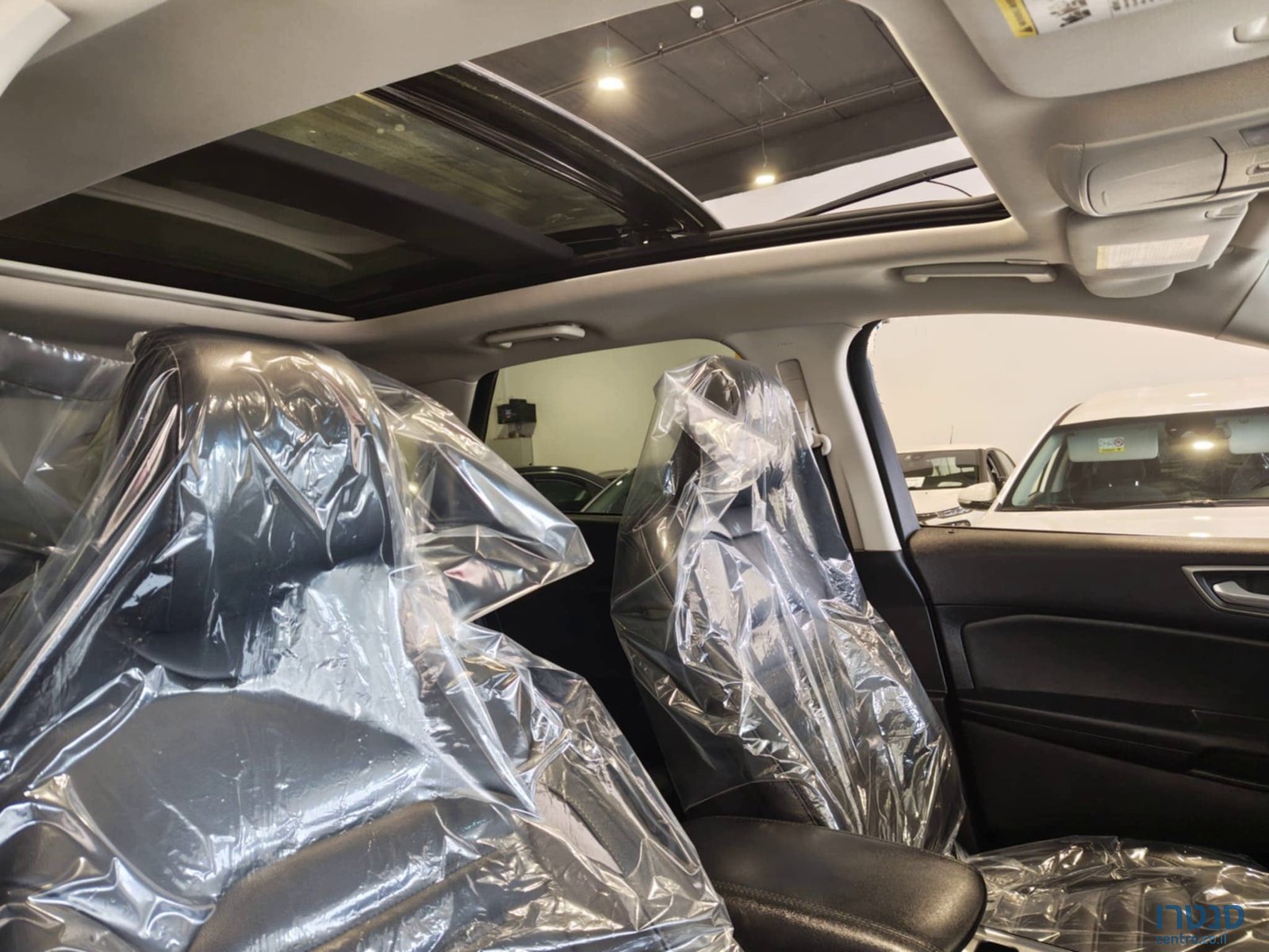 2022' Ford Edge photo #6