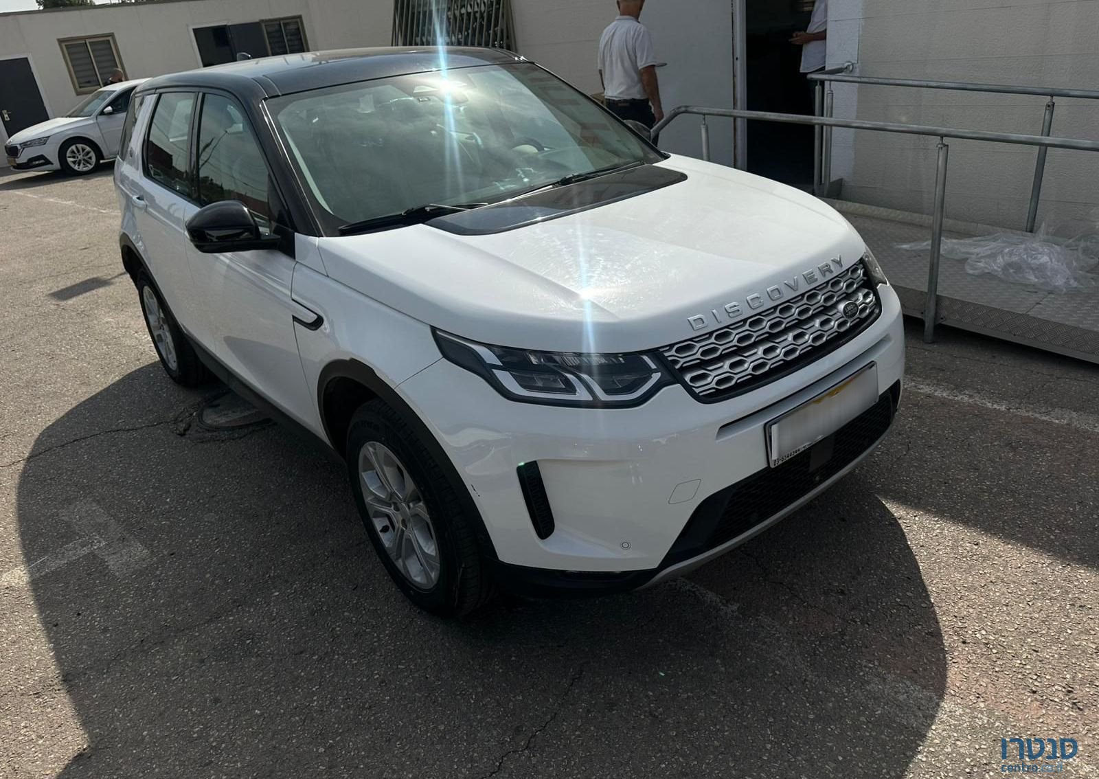 2021' Land Rover Discovery Sport לנד רובר דיסקברי ספורט photo #4