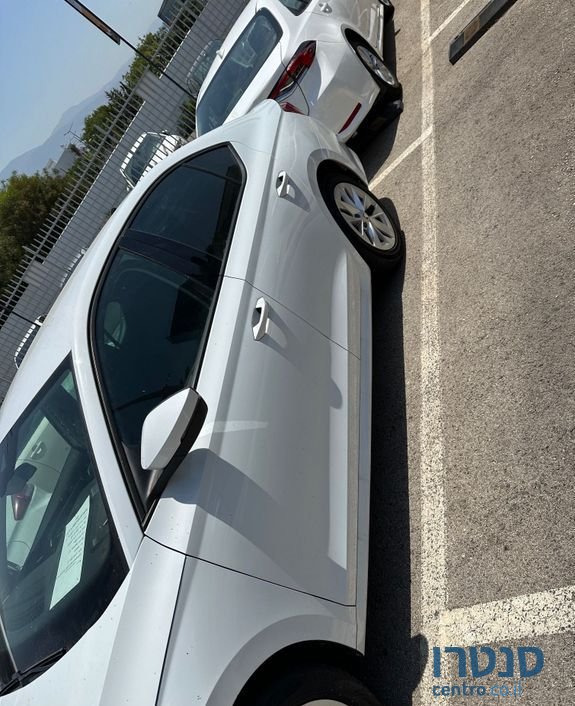 2021' Skoda Octavia סקודה אוקטביה photo #3