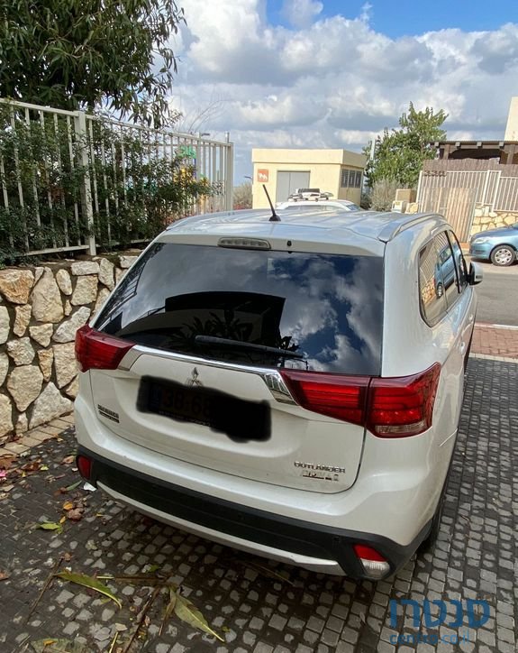2016' Mitsubishi Outlander מיצובישי אאוטלנדר photo #2