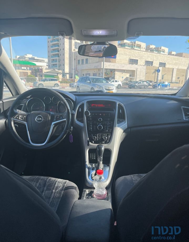 2012' Opel Astra אופל אסטרה photo #6