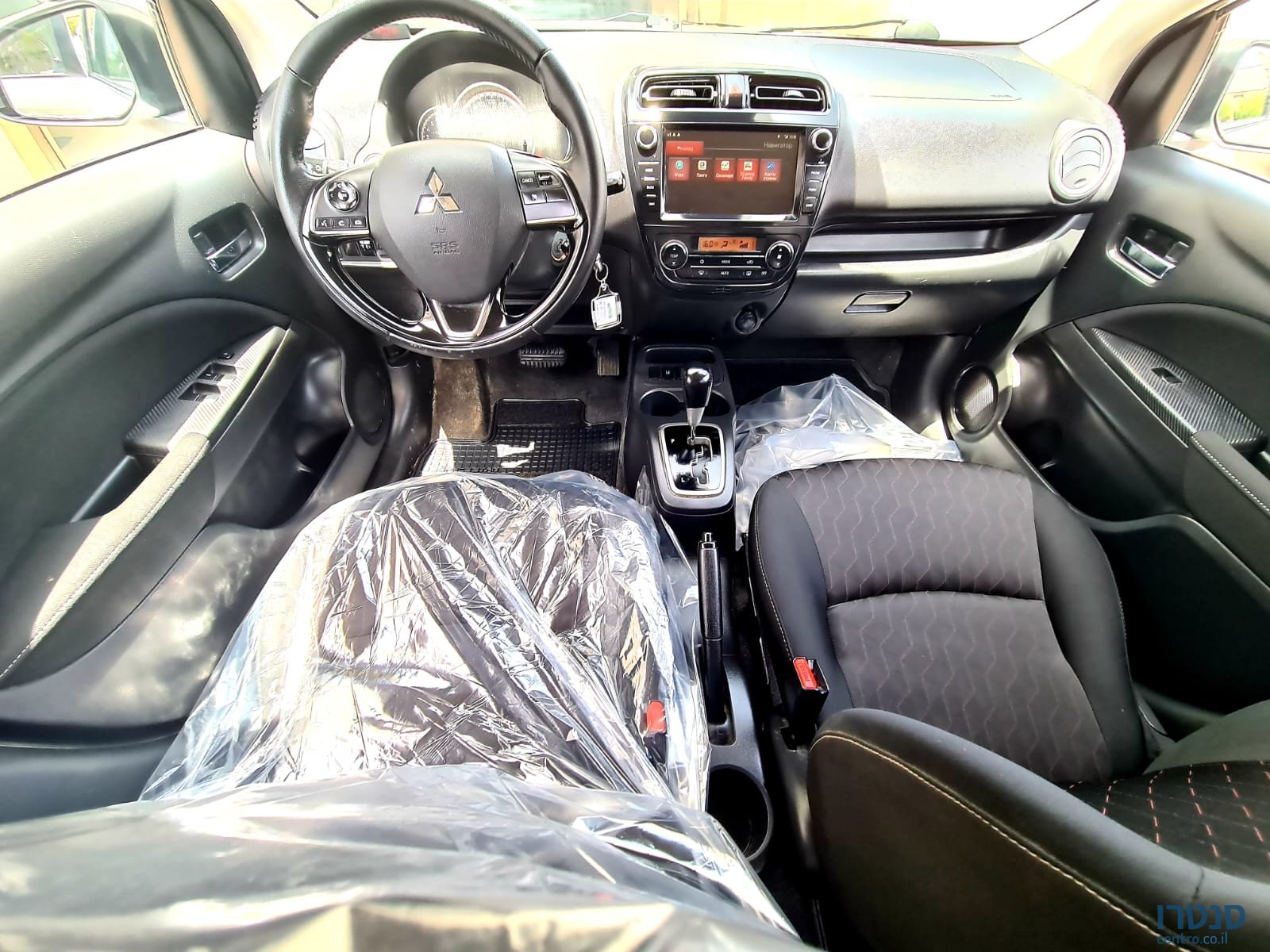 2020' Mitsubishi Space Star photo #4