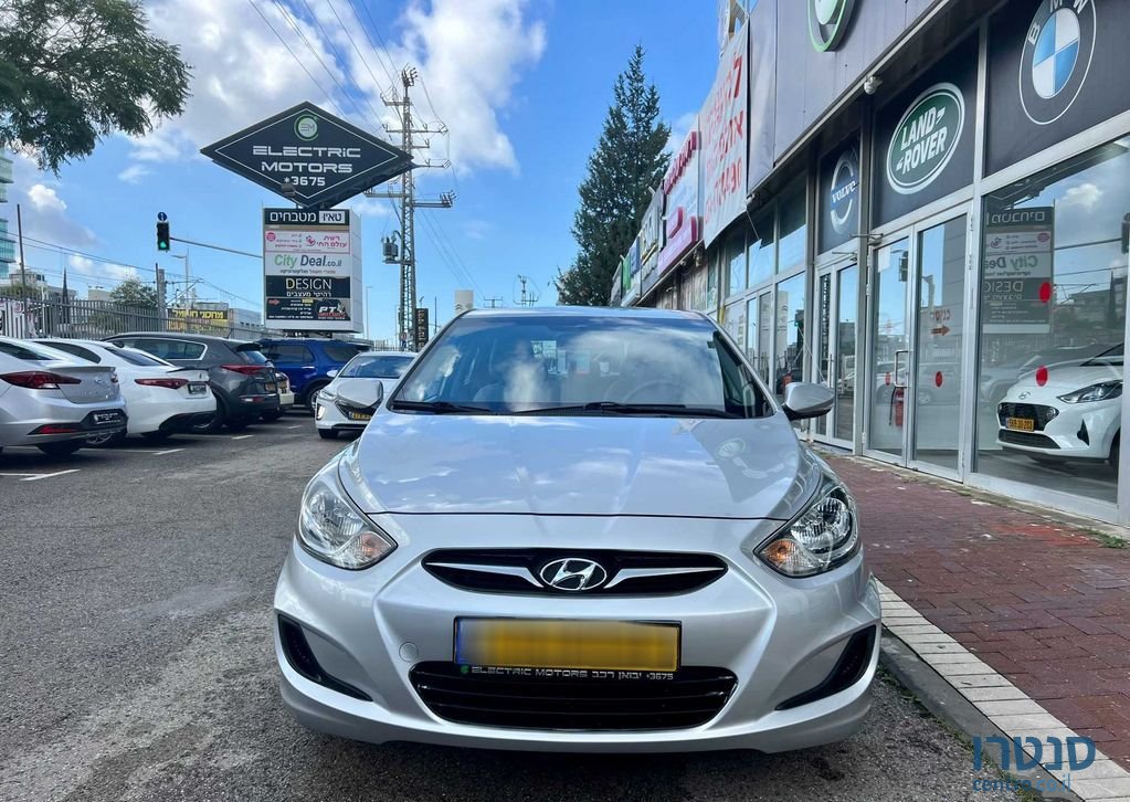 2014' Hyundai i25 יונדאי photo #1