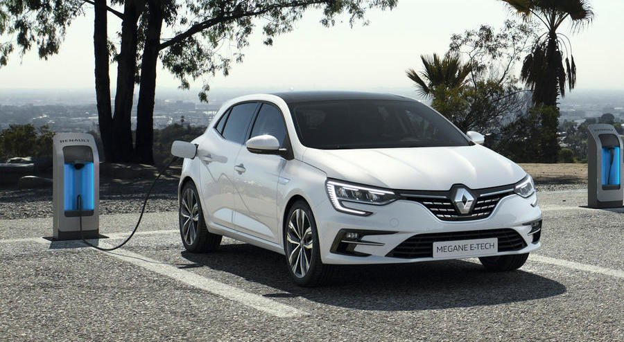 Renault Megane goes hybrid-only with new E-Tech PHEV option