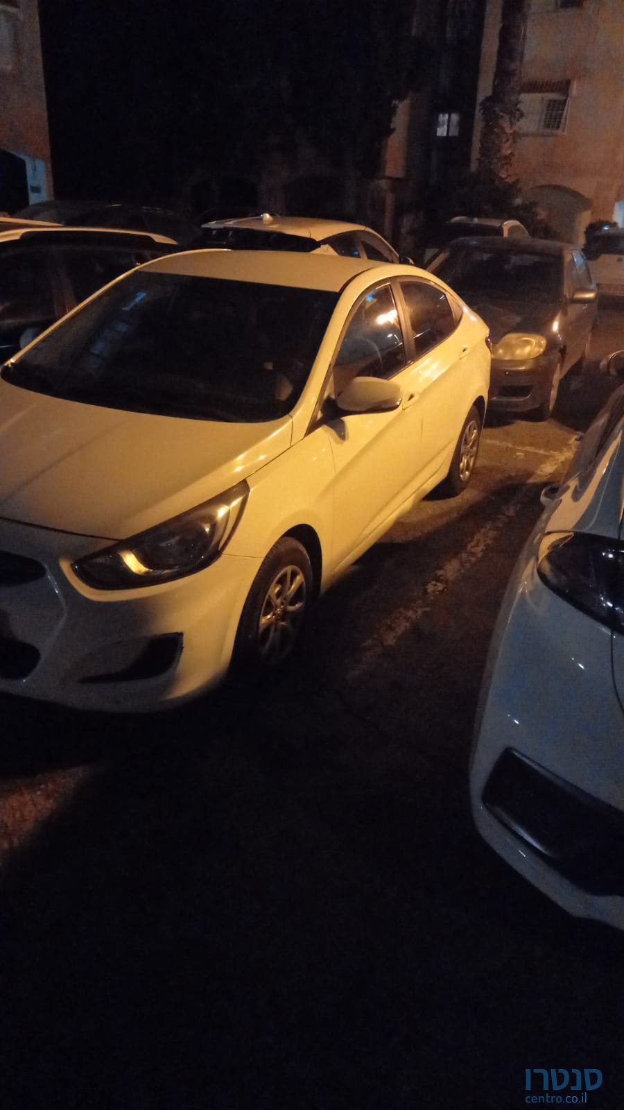 2013' Hyundai Accent photo #3