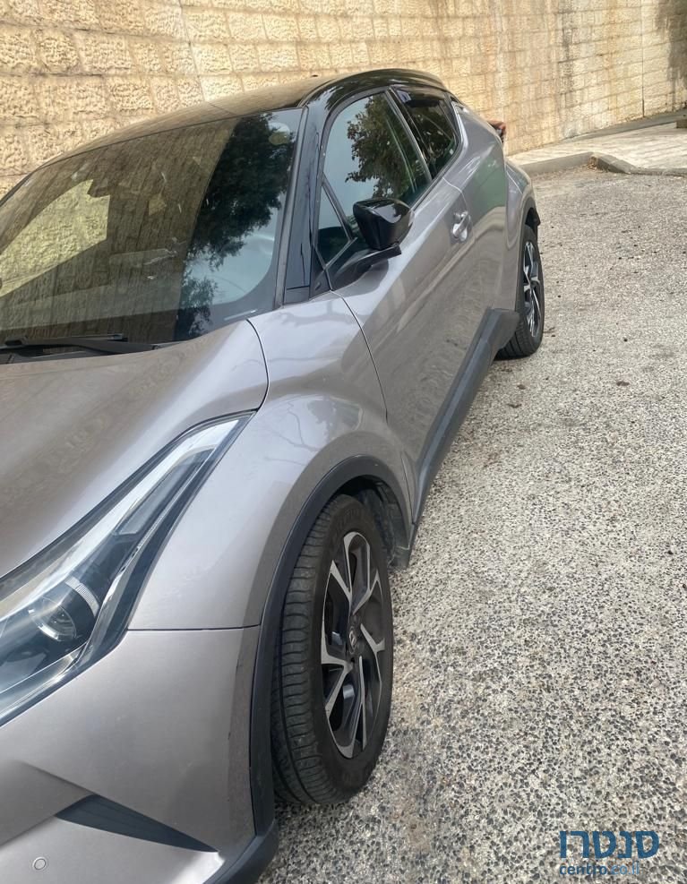 2019' Toyota C-Hr טויוטה photo #6
