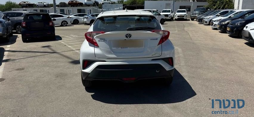 2020' Toyota C-HR טויוטה photo #5