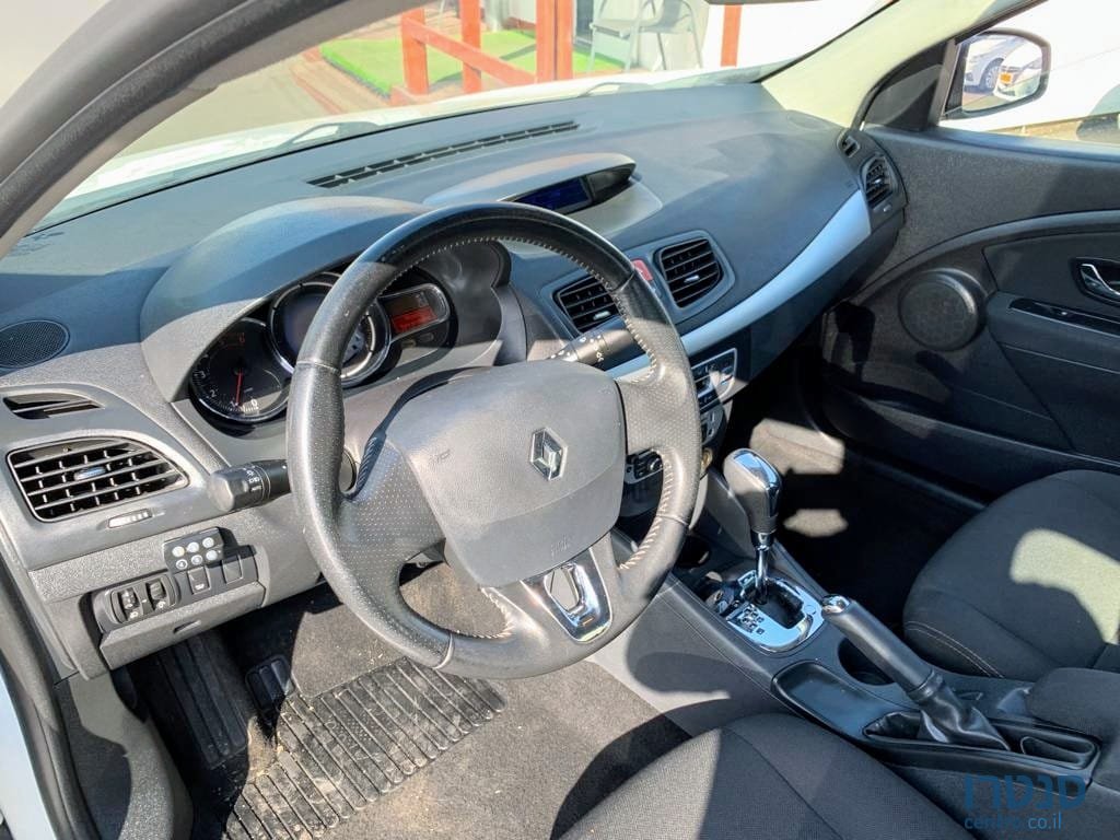 2015' Renault Fluence photo #3