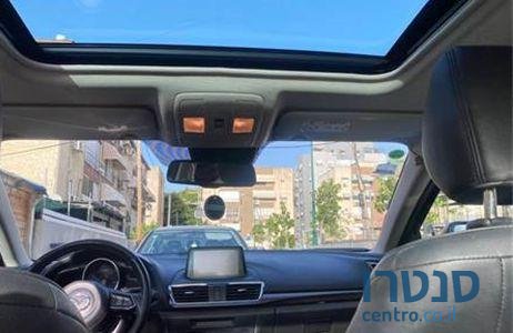 2017' Mazda 3 מאזדה 3 ספיריט photo #2