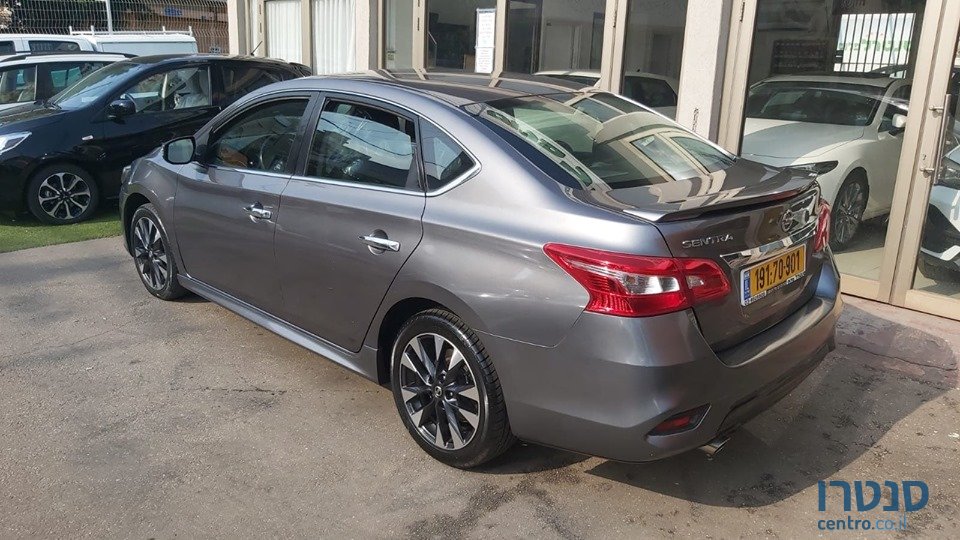 2017' Nissan Sentra photo #2