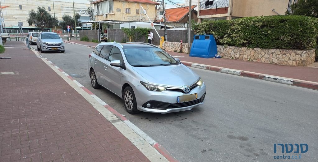 2017' Toyota Yaris טויוטה אוריס photo #2