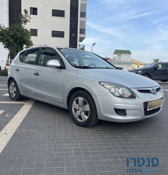 2009' Hyundai i30 יונדאי photo #2