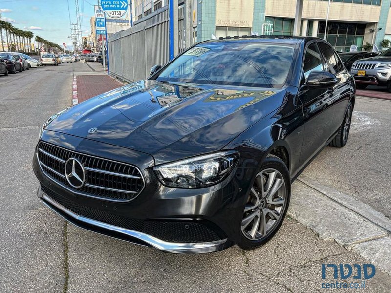 2021' Mercedes-Benz E-Class מרצדס photo #3