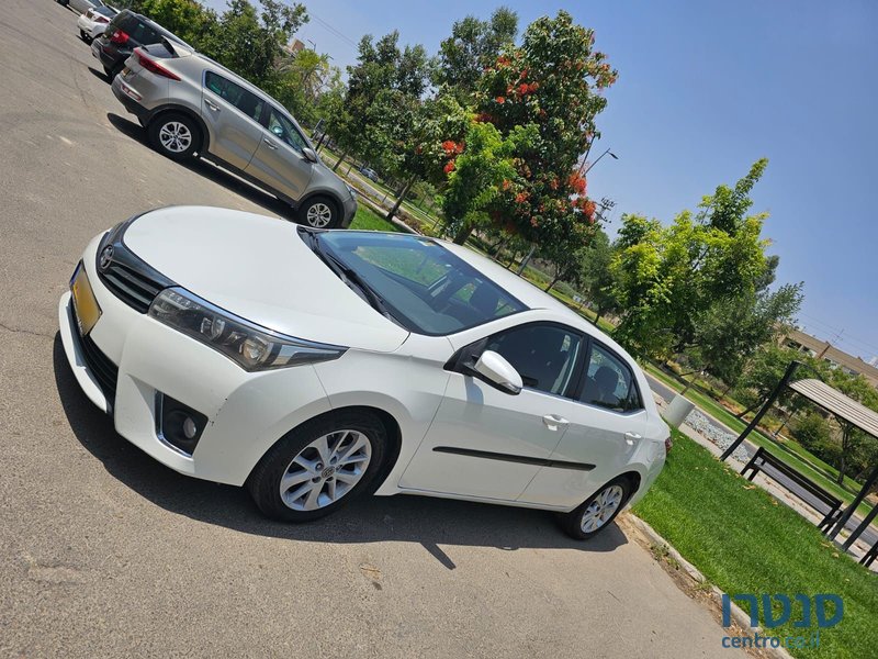 2015' Toyota Corolla טויוטה קורולה photo #3