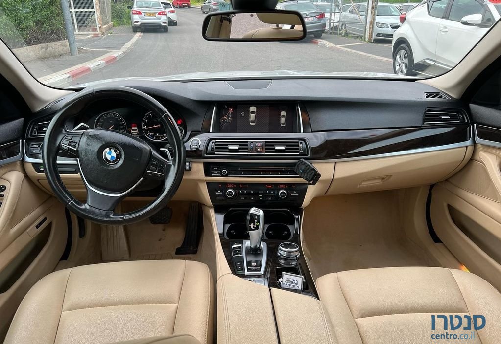 2017' BMW 5 Series ב.מ.וו סדרה 5 photo #4