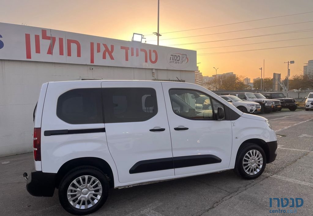 2021' Toyota City טויוטה סיטי photo #3