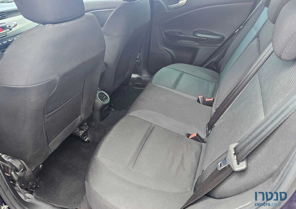 2013' Alfa Romeo Giulietta אלפא רומיאו ג'ולייטה photo #2