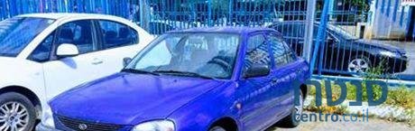 2000' Daihatsu Charade סדן photo #1