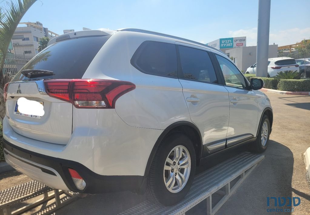 2019' Mitsubishi Outlander מיצובישי אאוטלנדר photo #4