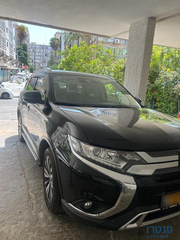 2020' Mitsubishi Outlander מיצובישי אאוטלנדר photo #1