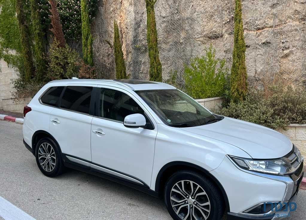 2017' Mitsubishi Outlander מיצובישי אאוטלנדר photo #1