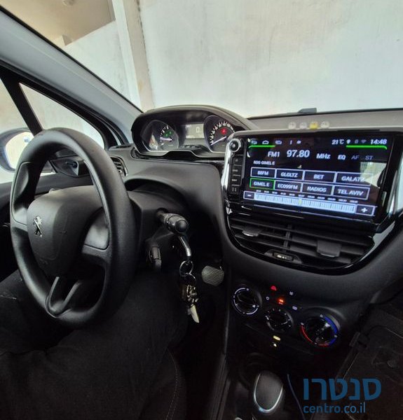 2016' Peugeot 208 פיג'ו photo #6