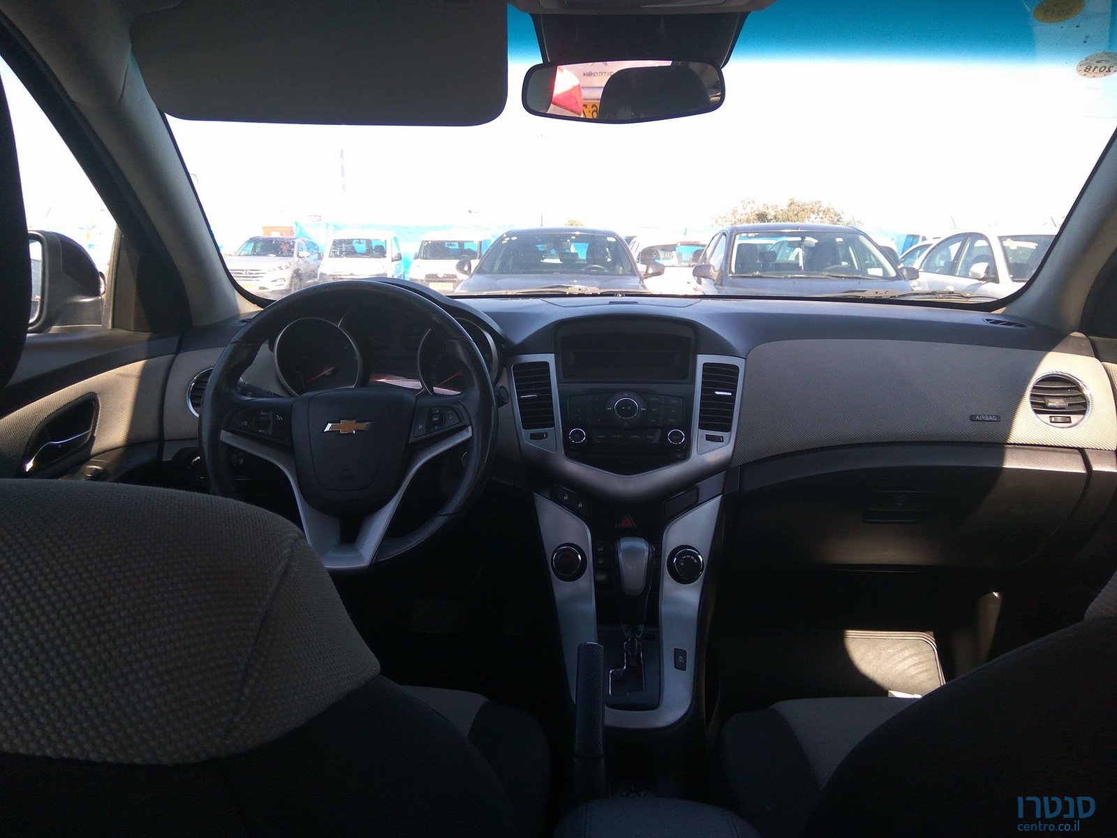 2011' Chevrolet Cruze photo #1