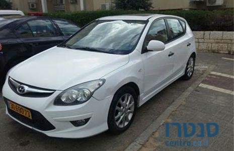 2010' Hyundai I30 יונדאי photo #3