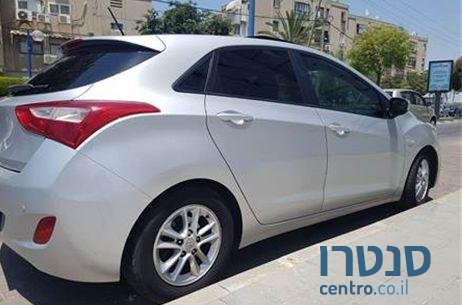 2014' Hyundai I30 יונדאי photo #2