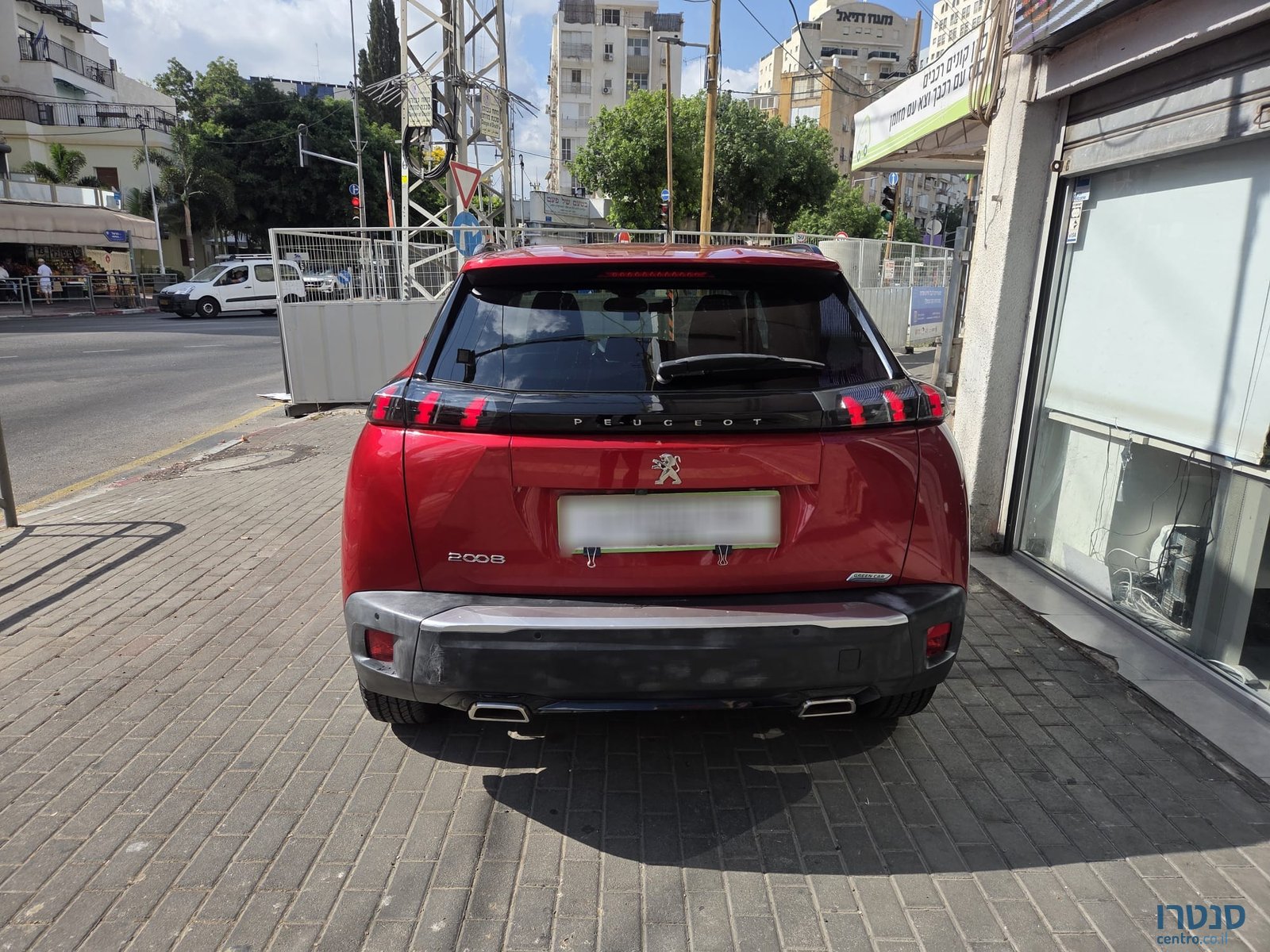 2021' Peugeot 2008 photo #5