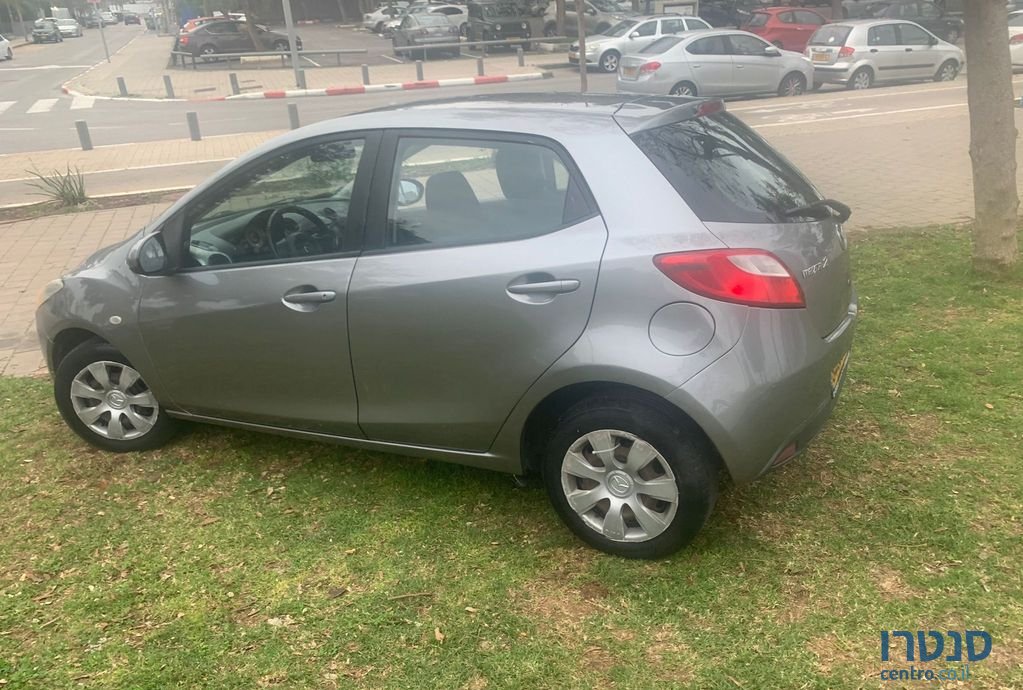 2010' Mazda 2 מאזדה photo #3