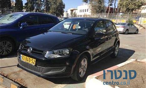 2014' Volkswagen Polo photo #2