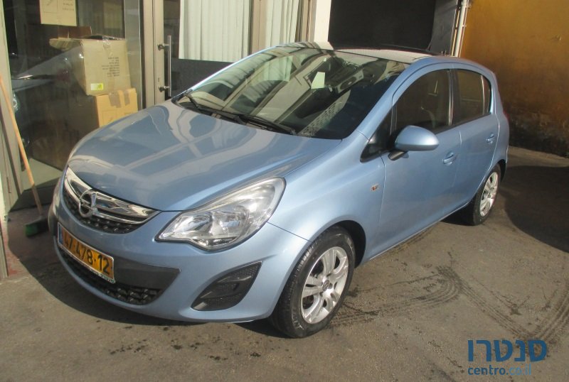 2012' Opel Corsa photo #1