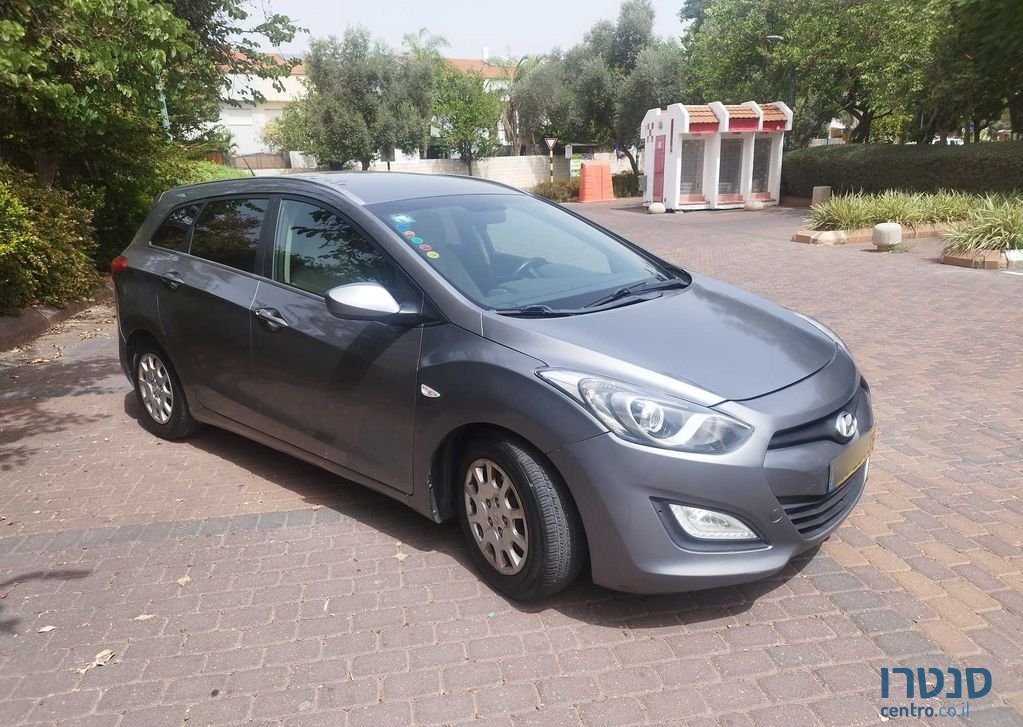 2014' Hyundai i30 יונדאי photo #1